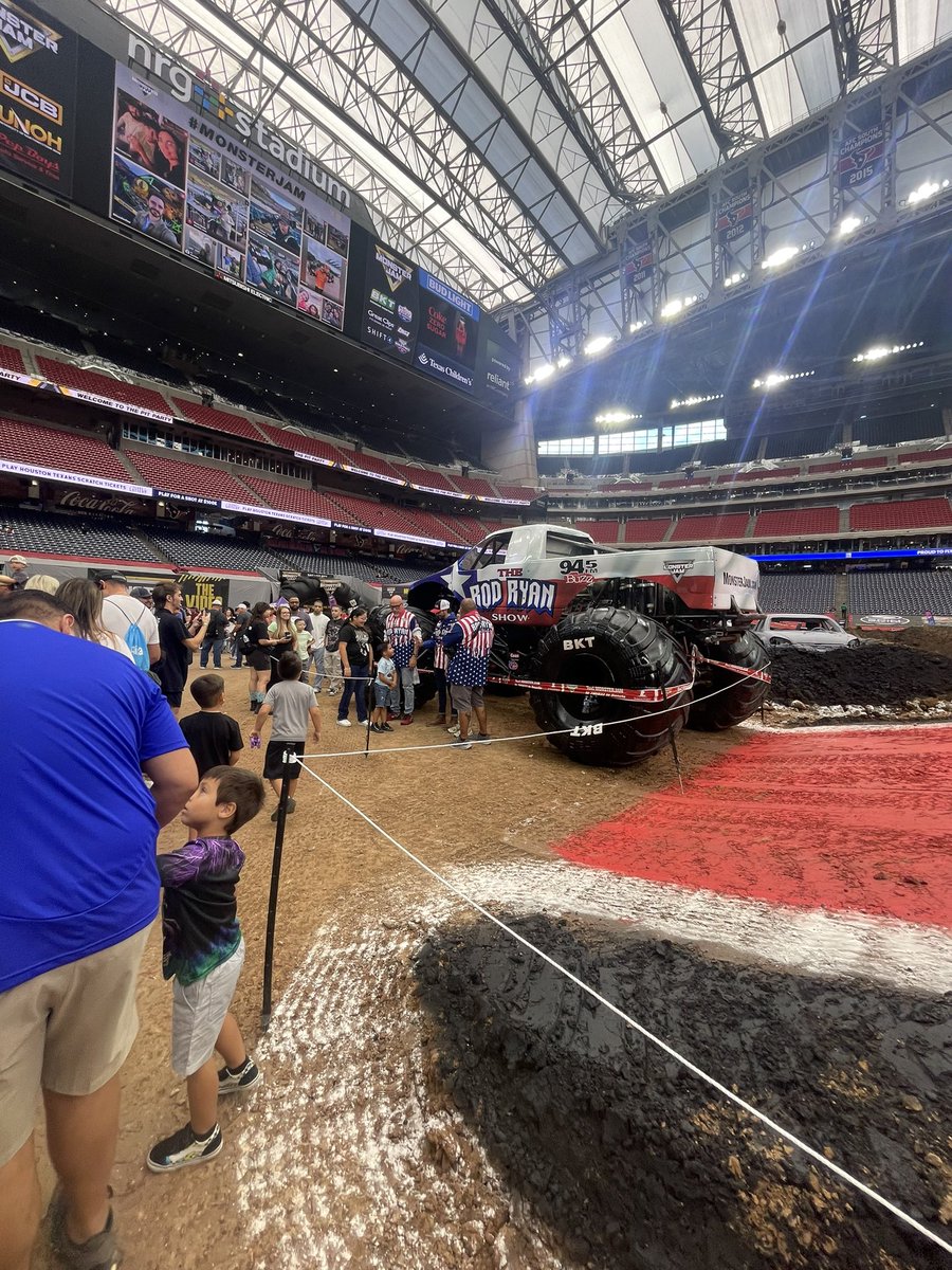 Monster Jam pit party #Monsterjam <a href="/MonsterJam/">Monster Jam</a>