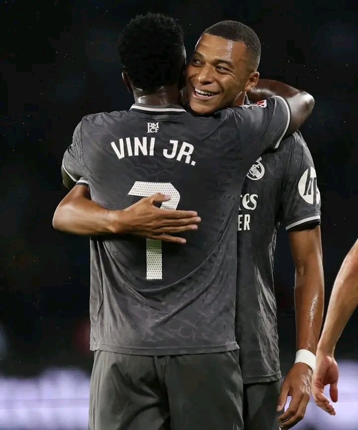 Le Real Madrid s’impose 2-1 face au Celta Vigo grâce à des buts de Mbappé et Vinicius ! 👏🤍