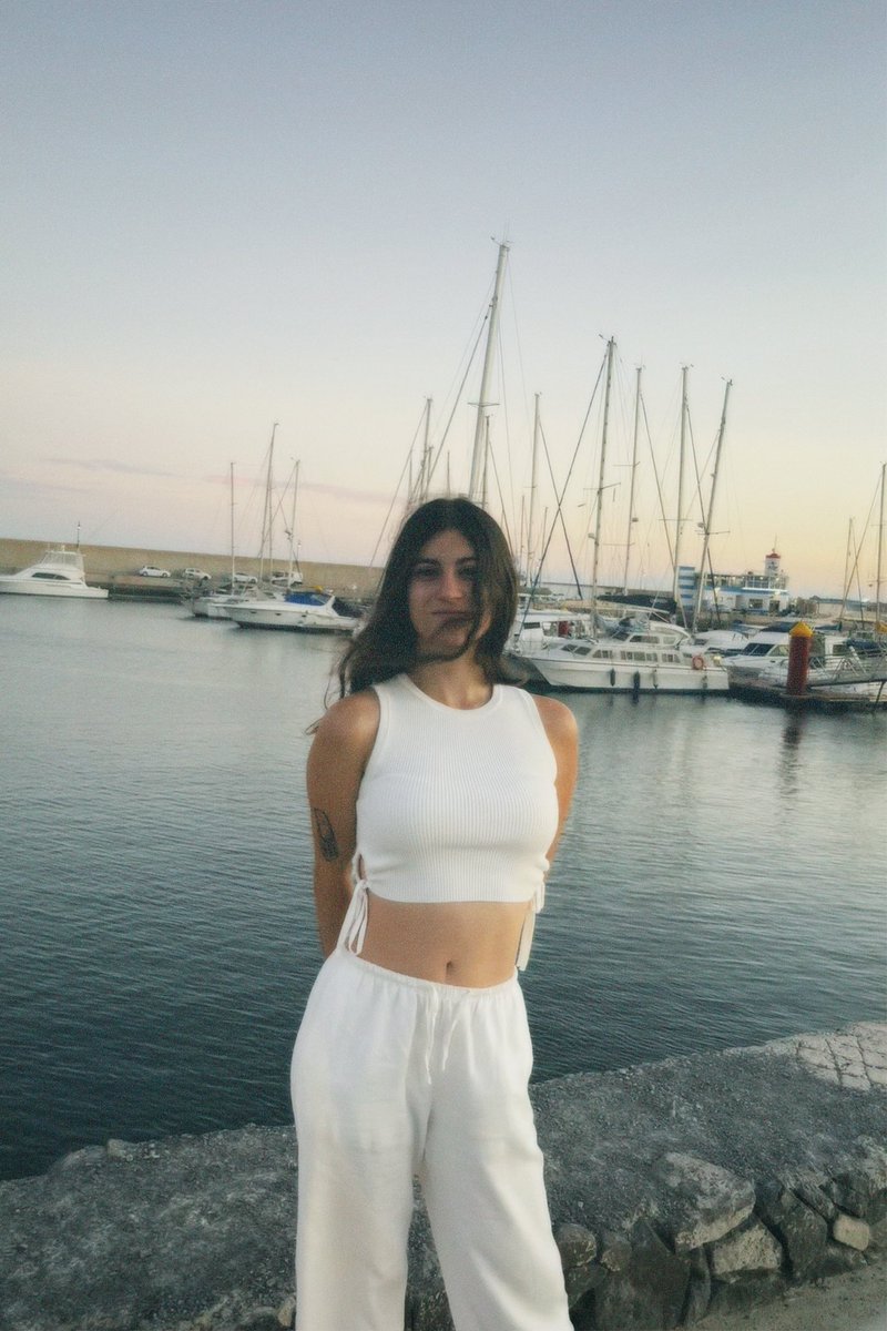 shakeitmila's tweet photo. tenerife con mi bestie💘 @vickyjimeenez01 https://t.co/uFZ0QS5sLW