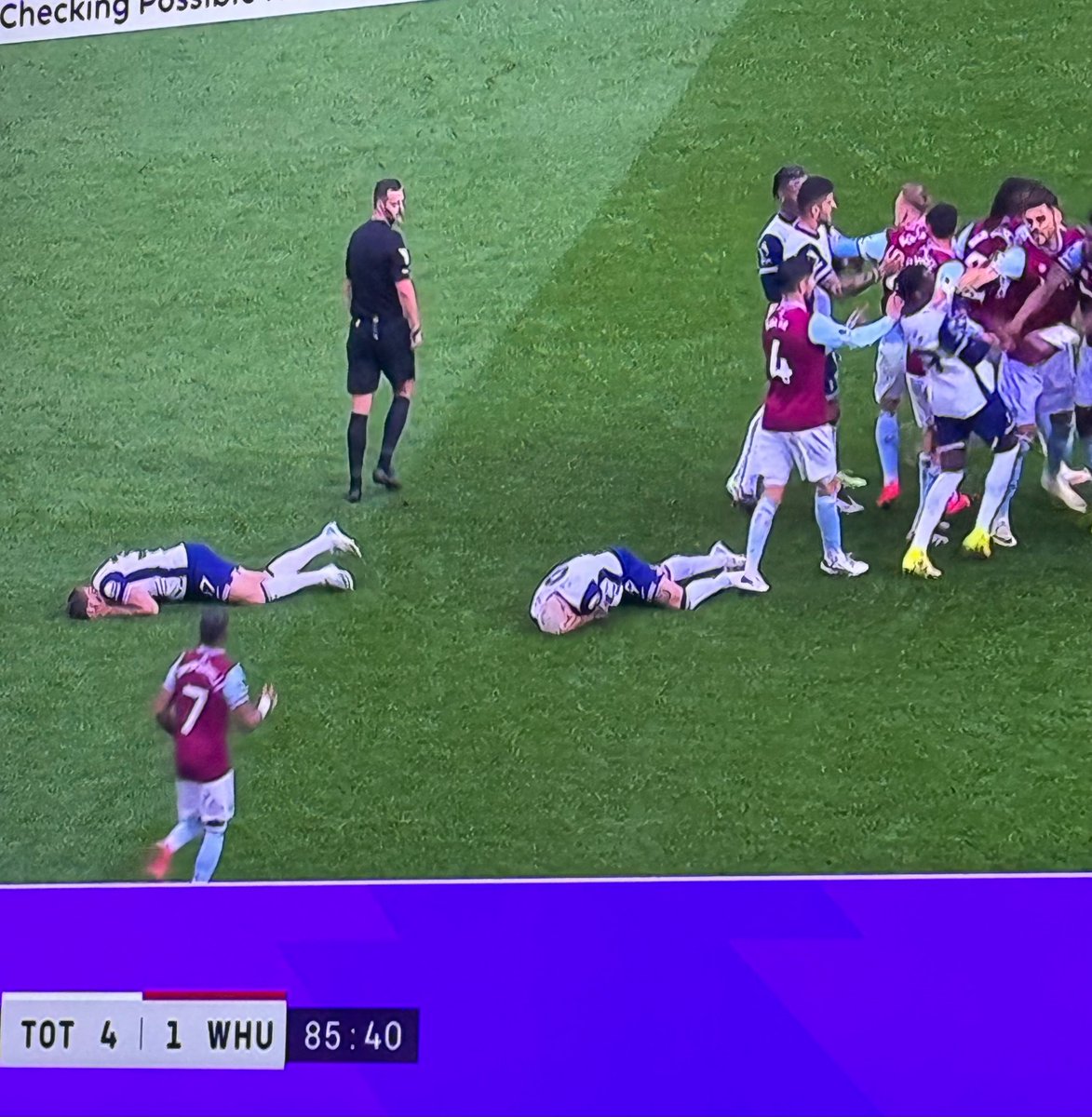 Will everyone stop getting shot shot shot shot #coys