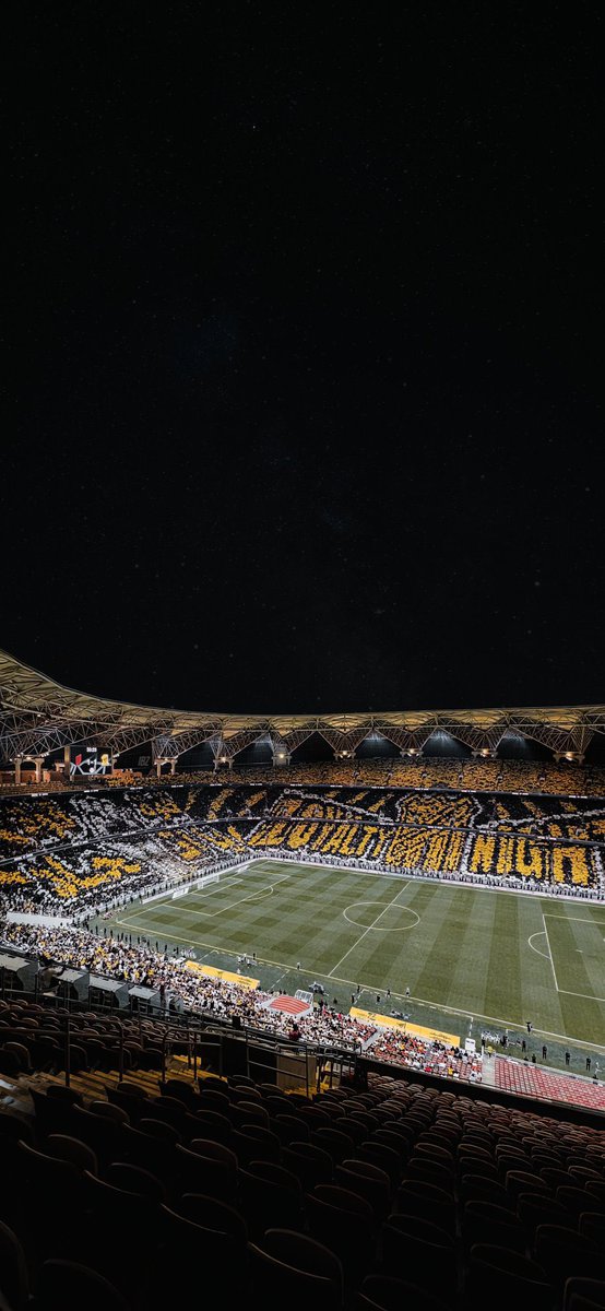 JA_R1997's tweet photo. LOYALTY NIGHT 🐅💛🖤🔥 https://t.co/vYZ0tGEnFf