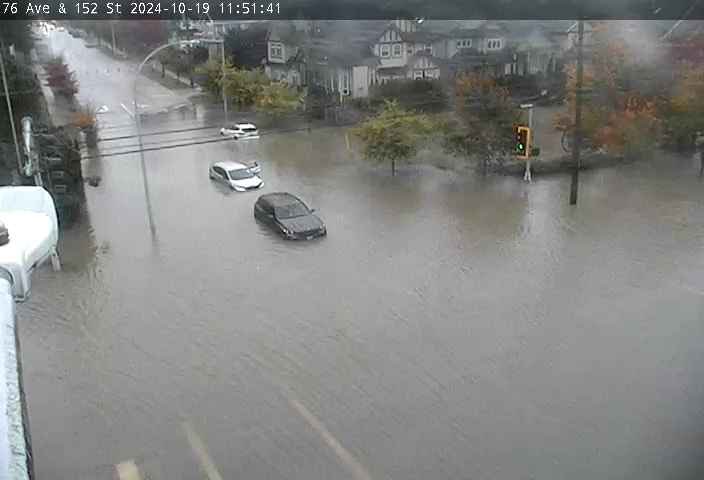 agrewal101's tweet photo. #BCStormWatch 
British Columbia is flooded 
BC is under water https://t.co/DYUcOFGrVn