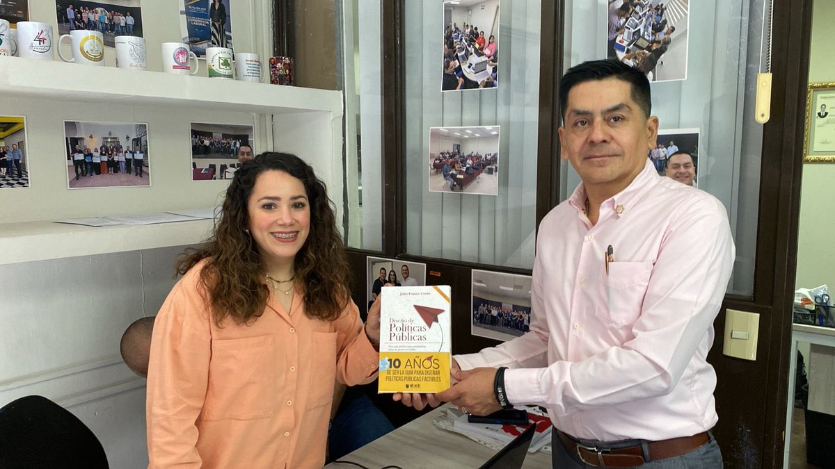 Joaquinm150174's tweet photo. Gracias Doctor @JulioFranCorzo  Rector de @IEXE_Uni por fortalecer el proceso de enseñanza aprendizaje del alumnado de PROPPESUTSPES https://t.co/Y93lsoUX2F