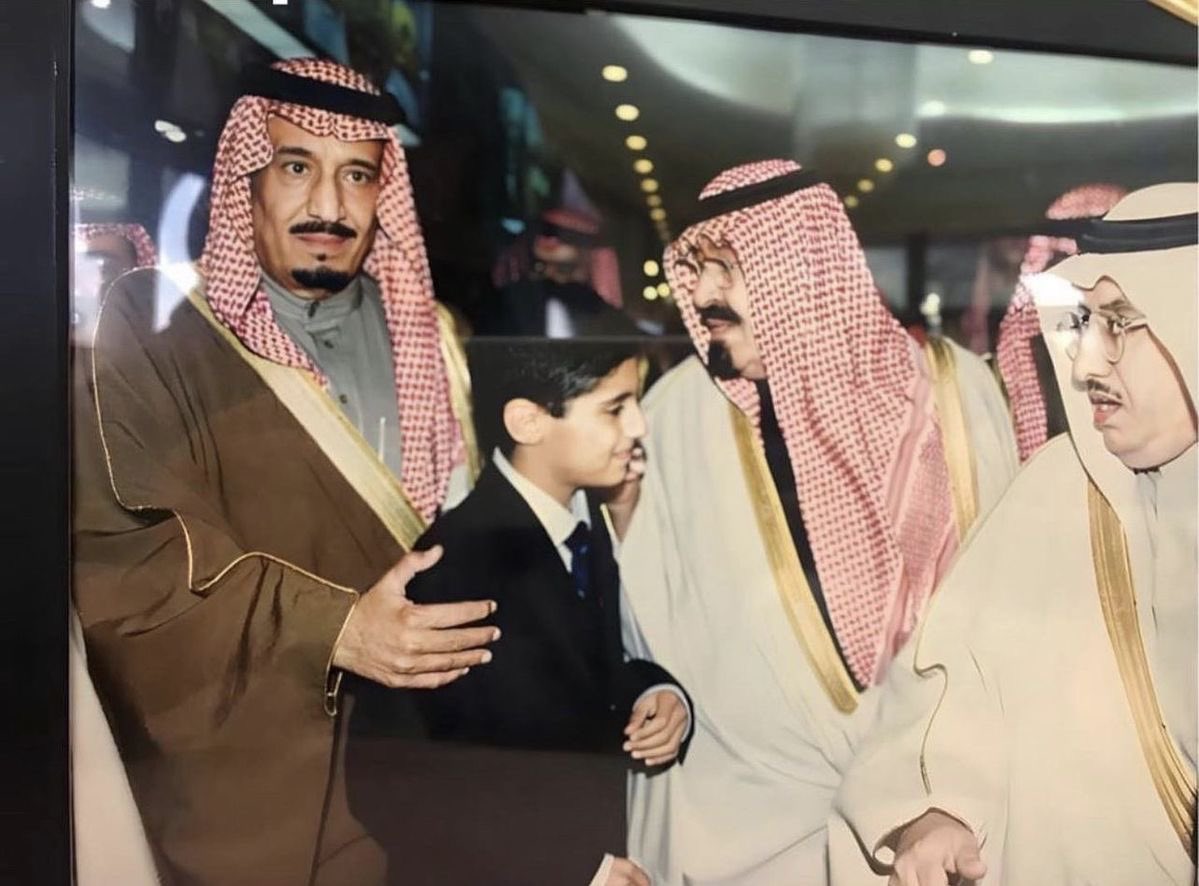 الملك سلمان و أنجاله tweet media