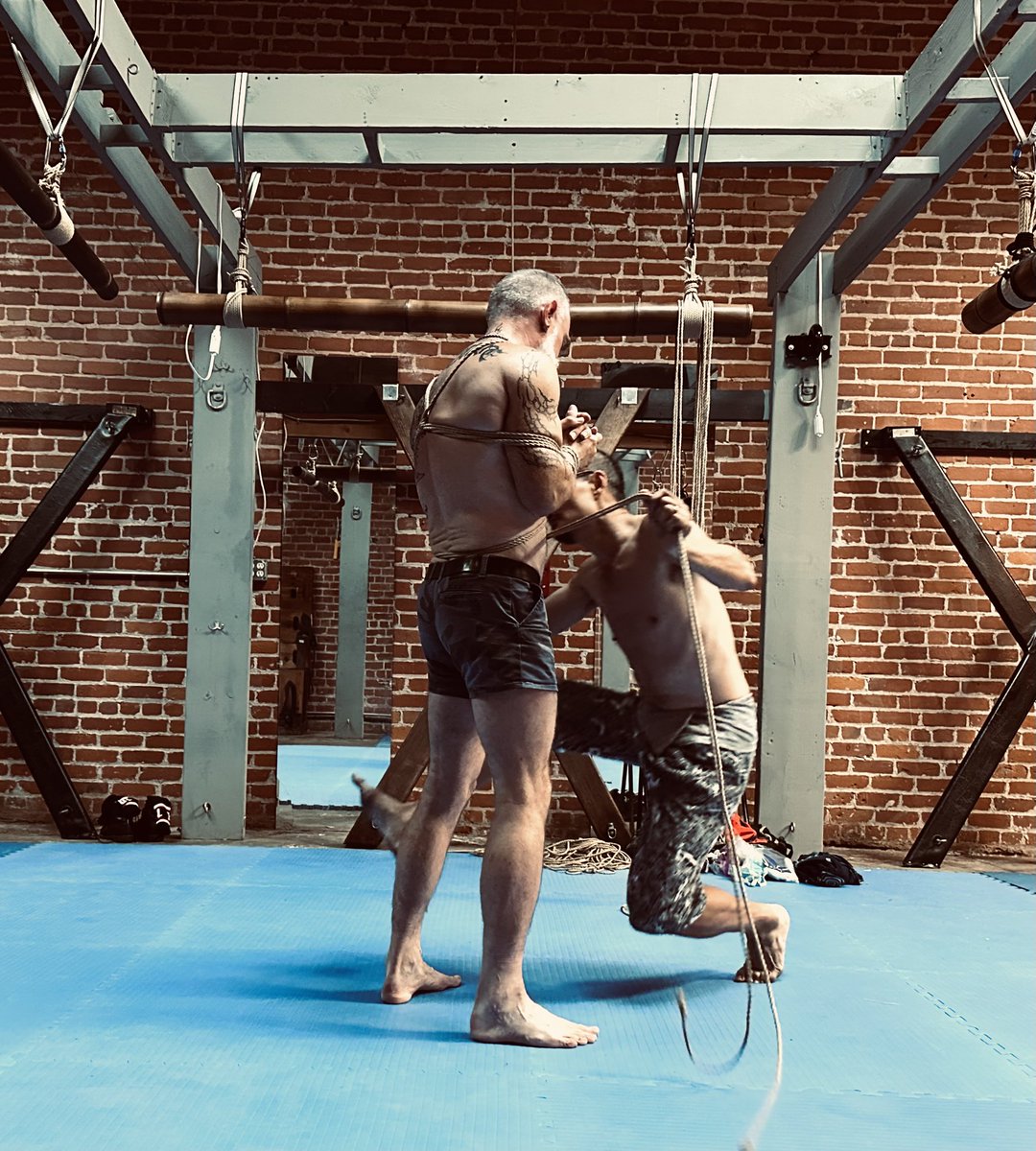 MenTyingMenVan's tweet photo. Part 2/3 “Shall we dance?” is a 20 mins scene @menropingmen event in SF 1st weekend of Oct 2024 &amp; 1st ever men tying men conference.   

Model: tiedmatt on IG
Pictures &amp; a friend: @ropeism_sf 
@JonTheRigger 

#shibari #ipponawa #shibarimovement #connectivetie #mentyingmen https://t.co/lPt0DOIB2z