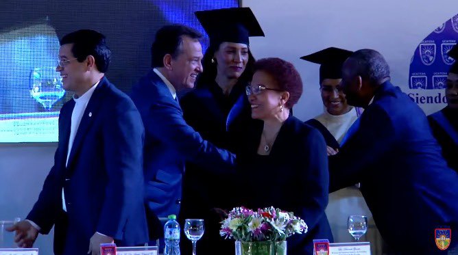 victoraquinotv's tweet photo. El aprendizaje ya no se detiene con un título. ¡Es un proceso constante si queremos alcanzar el éxito! 🎓 #ProgresoContinuo #UCATEBA2024 @itobisono" https://t.co/68zcu4kq5o