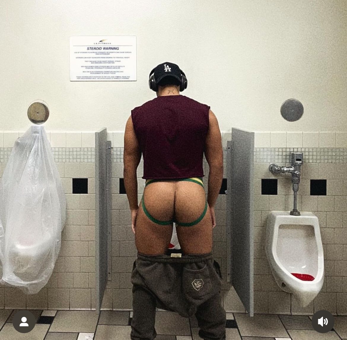 La Coochie Versace tweet media