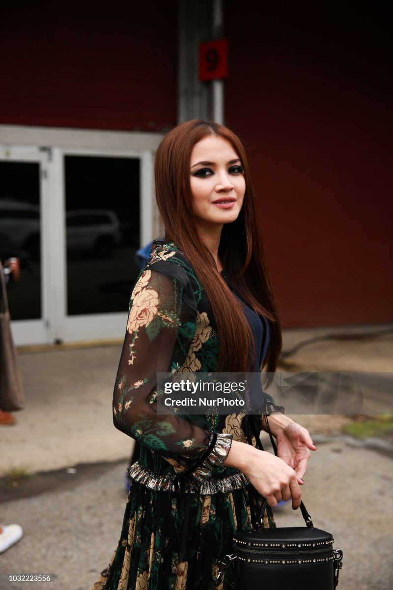 CelebrityVSCel3's tweet photo. @AboutMusicYT Fazura 😍

@missfazura #Fazura #NurFazura https://t.co/ZlL9S7C1hd