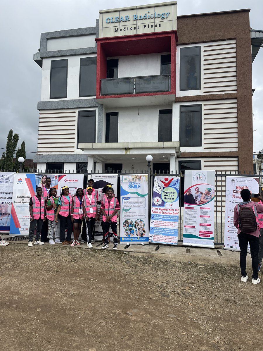 clearradiology's tweet photo. We got the attention we deserved. Yes, we mobilized over 650 persons today to create awareness on Breast Cancer. Specifically, the importance of screening and early detection. 

#EarlyDetectionSavesLives https://t.co/tCxAqYfPFV