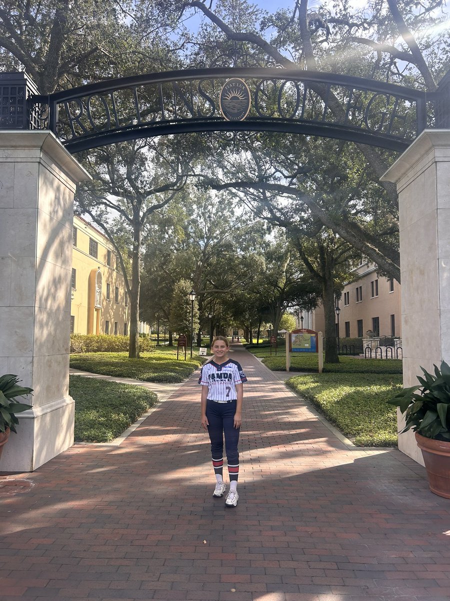Thankyou for a great camp <a href="/RollinsSoftball/">Rollins College Softball</a>! I enjoyed learning so many new things and hope to be back soon! <a href="/christine_roser/">Christine Roser</a>💛💙