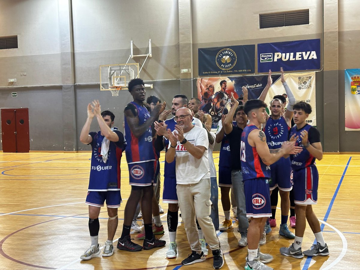 #TerceraFEB

Gran partido de nuestro primer equipo ante su afición. La primera victoria de la temporada ya está aquí. 

¡Vamos Zubia!