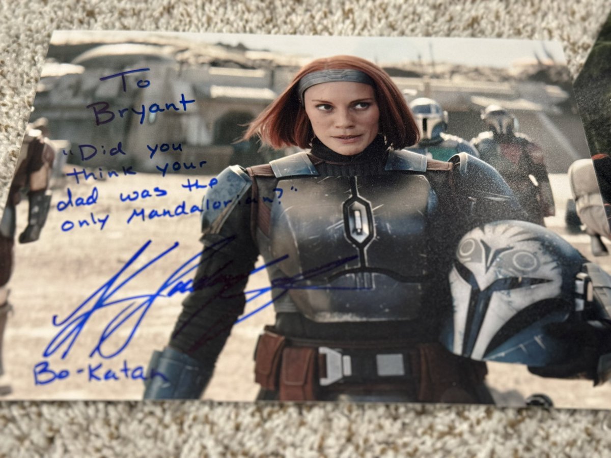 bkeithsom's tweet photo. Great day at the @CinciComicExpo and meeting some @starwars legends!
@kateesackhoff @MingNa @jasonisaacsnews https://t.co/JsABOAIUEM