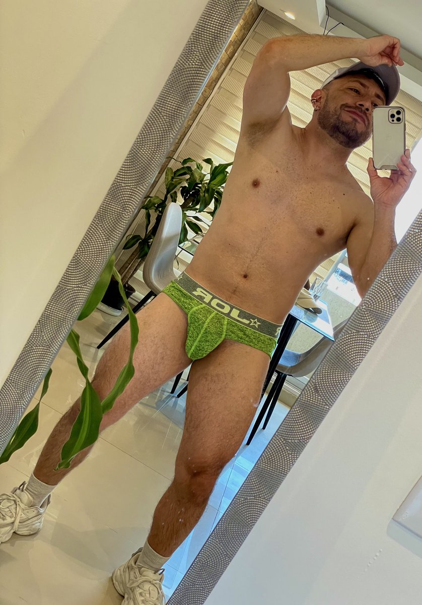 Andy 🐻❄️ tweet media