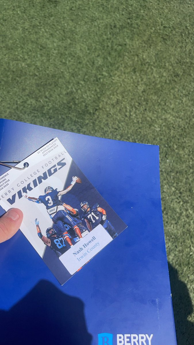 NashHowell44's tweet photo. Had a great time @BerryFootball Today and got to see an old teammate play!
Thanks for the invite @FB_CoachElliott
@RecruitGeorgia
@athleticsICHS1
@247Sports
@SirmansClayton https://t.co/CZVi7pgG4b