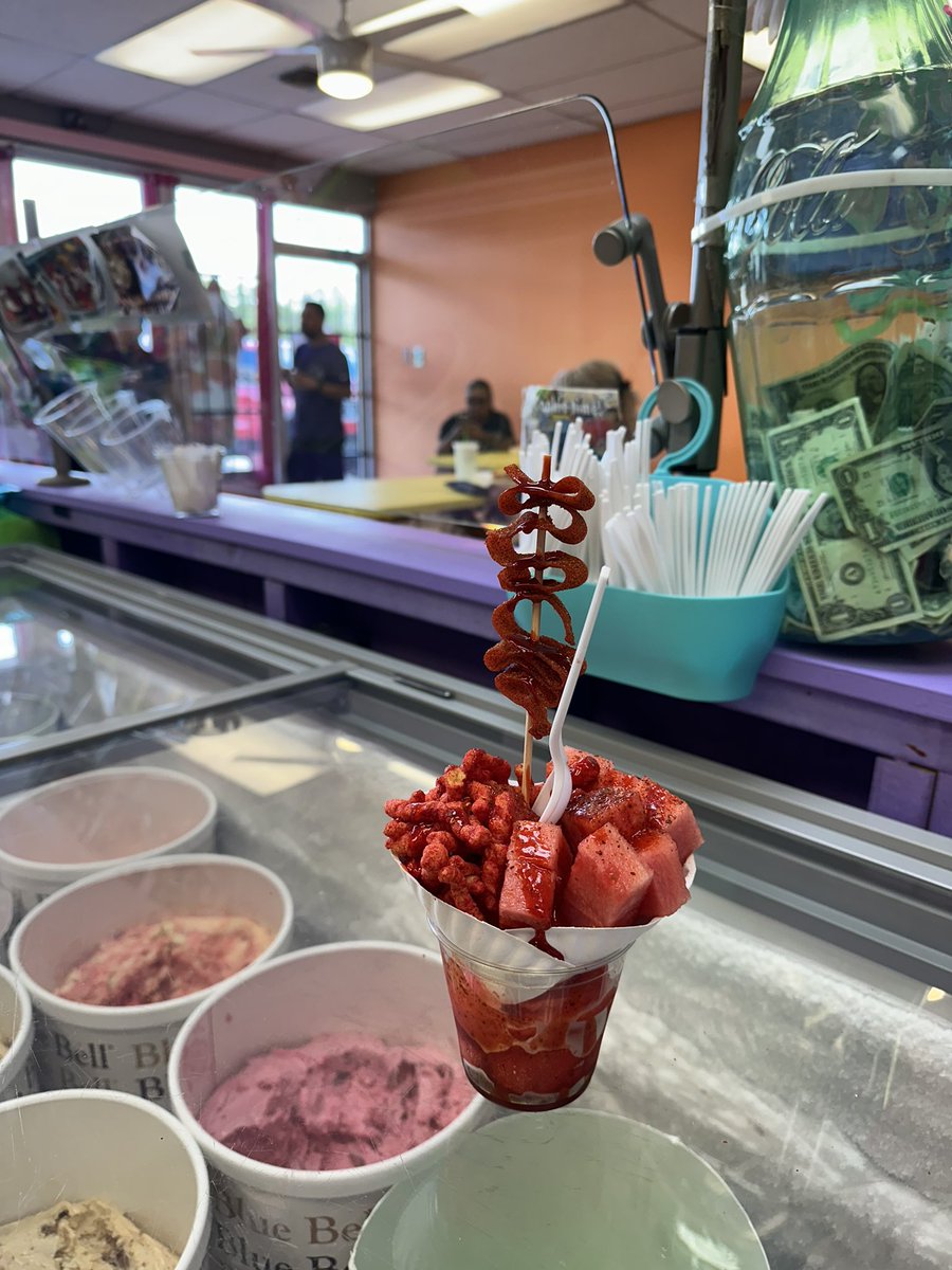 IceIceBabySA's tweet photo. 🍉Sandía Italian ice topped with fresh watermelon, Hot Cheetos, & picosito belts 🔥 #JustMade open until 9pm https://t.co/cVKgSZovIA