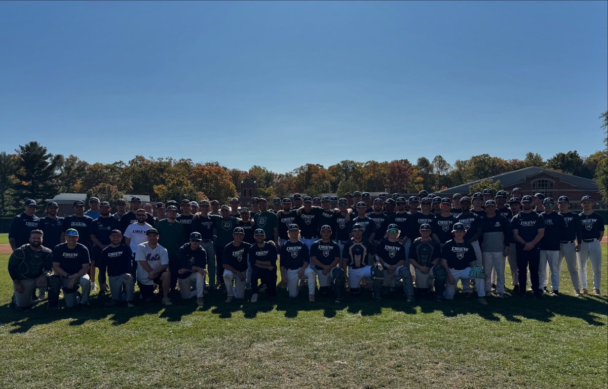 DrewUBaseball's tweet photo. Great day at the yard! Appreciate all the former Rangers coming out and participating in our annual alumni game! https://t.co/2rAWYWP6W5