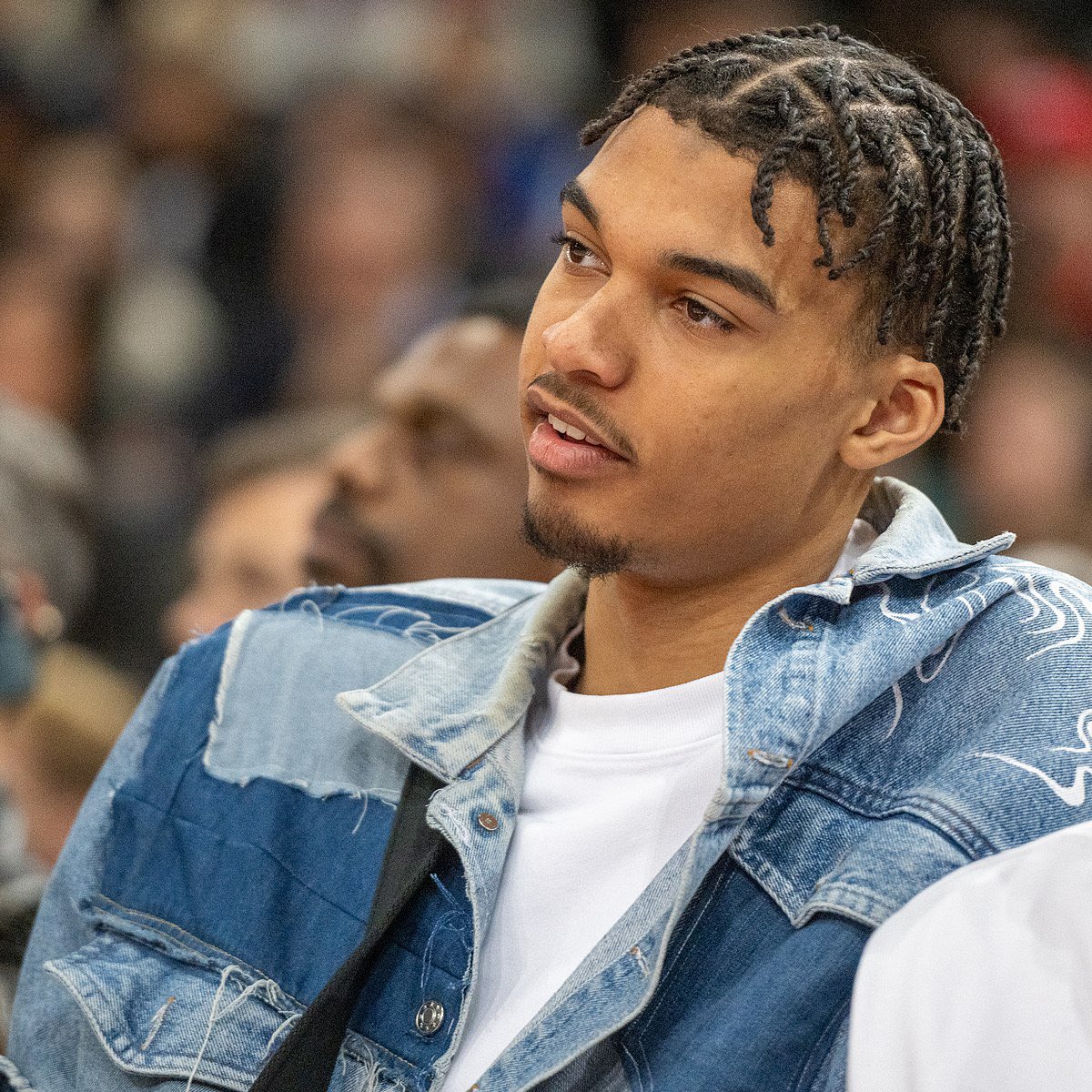 Wemby admits he’s a little overwhelmed by American culture: 

“In France, it’s just croissants and coffee. Here, it’s burgers, rap music, and women only respect you if you’re 6 feet tall and make 6 figures.”

(Via <a href="/TMZ_Sports/">TMZ Sports</a>)