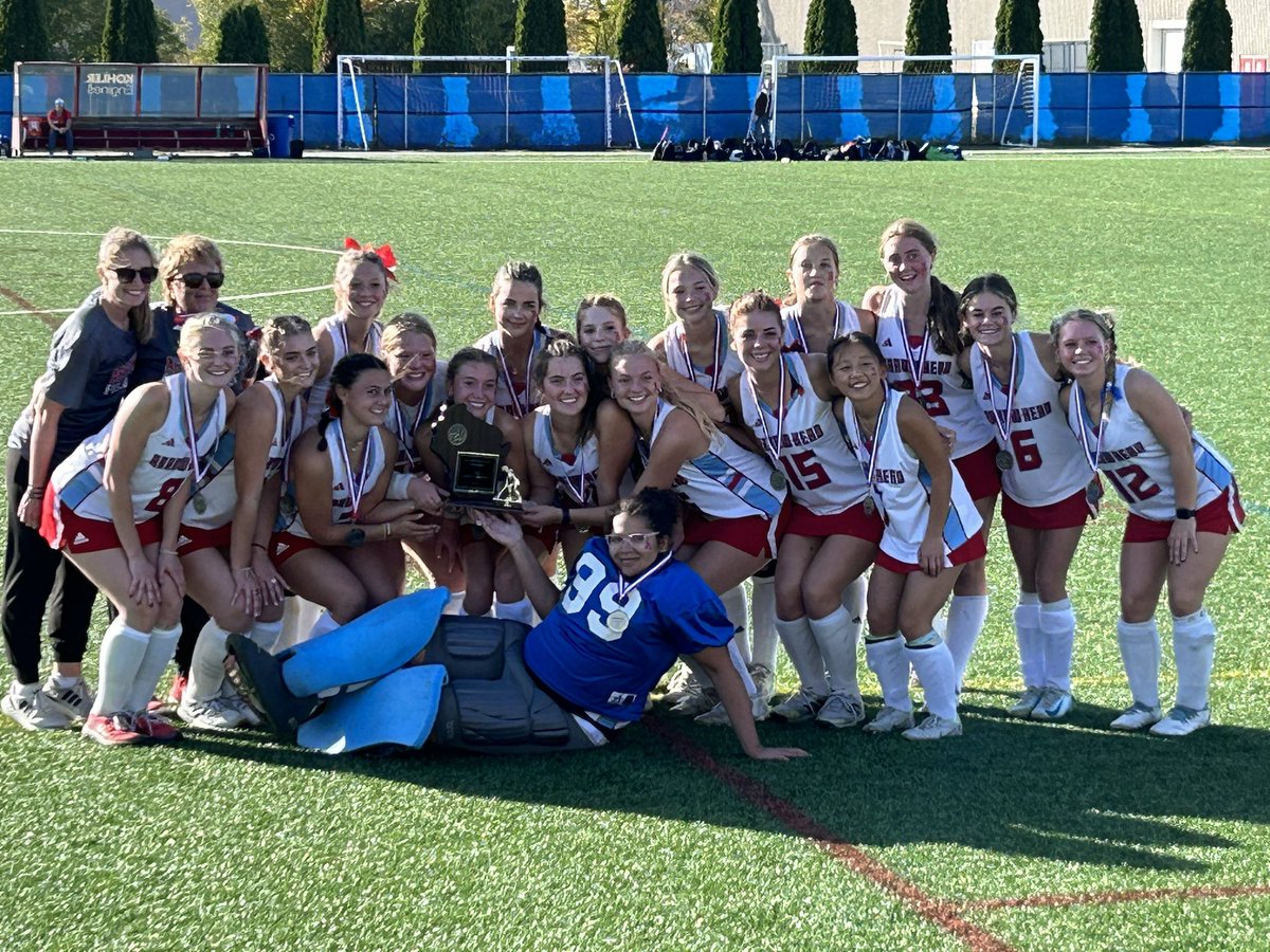 mesenbrink_john's tweet photo. @ArrowheadFH with the Wisconsin State Championship Repeat!!! 🏆🏆 Congratulations team on a great season! Special thanks to our amazing coaches! https://t.co/6kvp5tL0xG