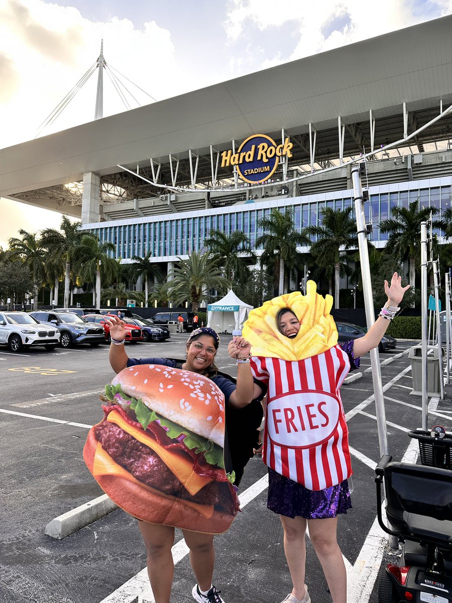 bvarredondo's tweet photo. Channeling #YNTCD at #TSTheErasTourMiami with one of my besties!!!!! @taylornation13 https://t.co/Ik1gEtoWvI