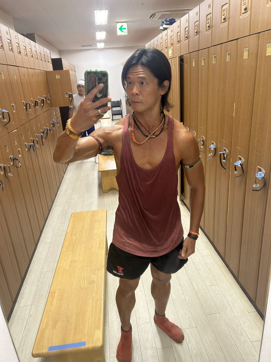 IdealLifeSeeker's tweet image. Before &amp;amp; after #workout and #cardio

#Pumpup in order to stay high #BaselMetabolism around 1,800kcal