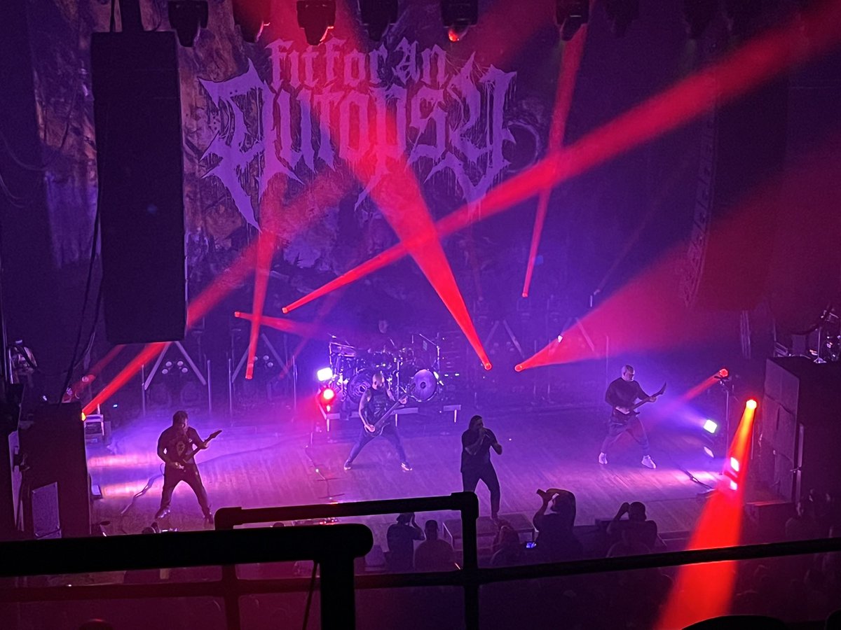 xcoddizzlex's tweet photo. @fitforanautopsy was amazing last night in Worcester! https://t.co/bdXHrIn4pA