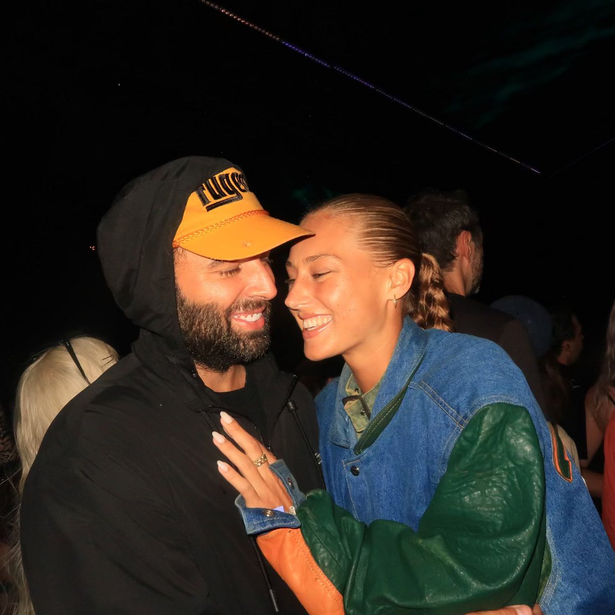 Repost <a href="/jencarlosmusic/">Jencarlos</a>
i i i