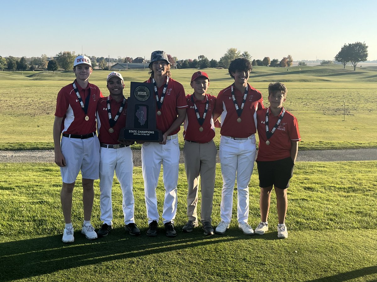 RedDevilsAD's tweet image. Your 2024 @IHSAState champions!!!!!!!  @ThisIsHCHS @HinsdaleD86