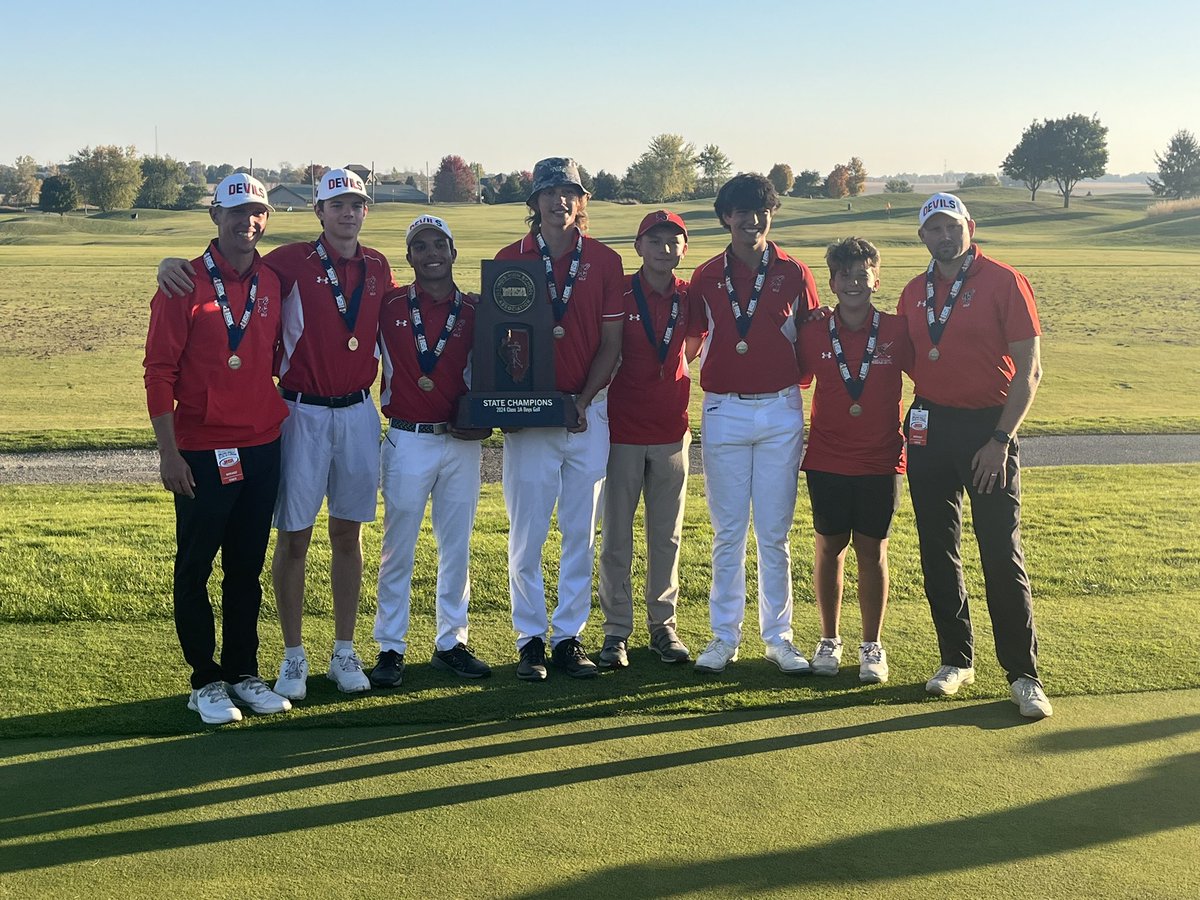 RedDevilsAD's tweet image. Your 2024 @IHSAState champions!!!!!!!  @ThisIsHCHS @HinsdaleD86