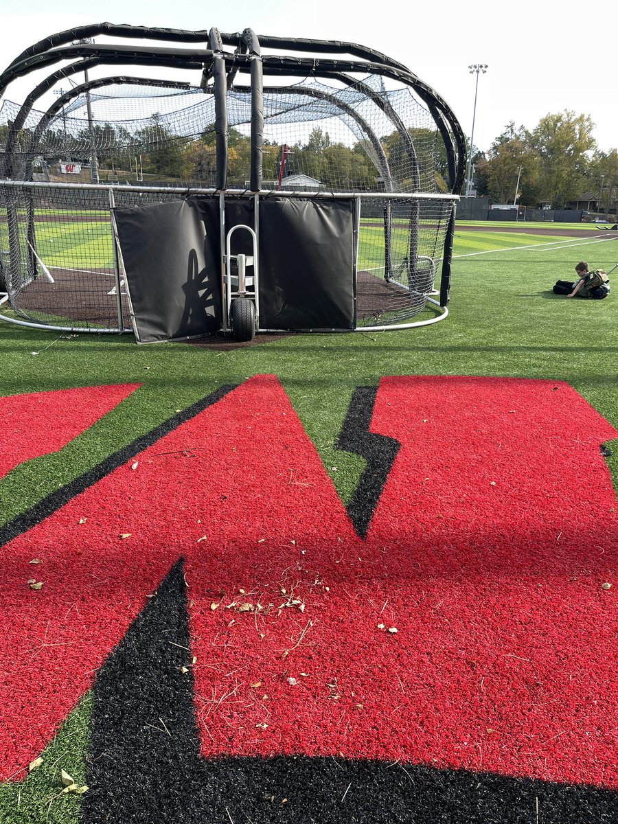 Tom Oldham tweet media