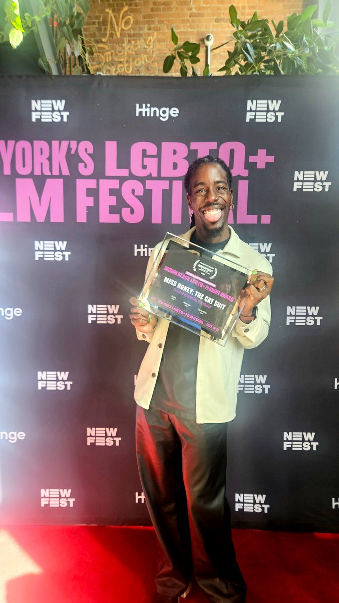 DON'T YOU HEAR ME CALLING YOU MISS HONEY! 💚

My short film, Miss Honey: the Catsuit, won an award! ✨