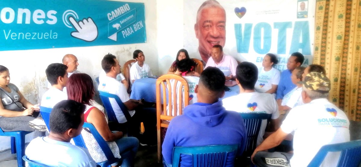 franklinlista's tweet photo. Soluciones para Venezuela Seccional El Tigre Sur Anzoátegui, hoy sostuvimos una extraordinaria reunión dando inicio a un plan de formación política y social de nuestros dirigentes. #CambioparaBien 
#SpvSeccionalSurAnz 
@claudioefermin @SPVSoluciones https://t.co/Qy7mCOc5Tz