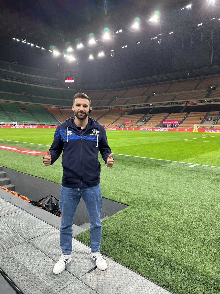 È proprio #AllianzMilano con Damiano Catania a pestare il prestigioso prato di San Siro!

In occasione di Milan-Udinese, DAZN ha invitato allo stadio due dei protagonisti del derby lombardo che andrà in scena a Monza!

Grazie <a href="/DAZN_IT/">DAZN Italia</a> e <a href="/acmilan/">AC Milan</a> per averci ospitato!

#SerieADAZN