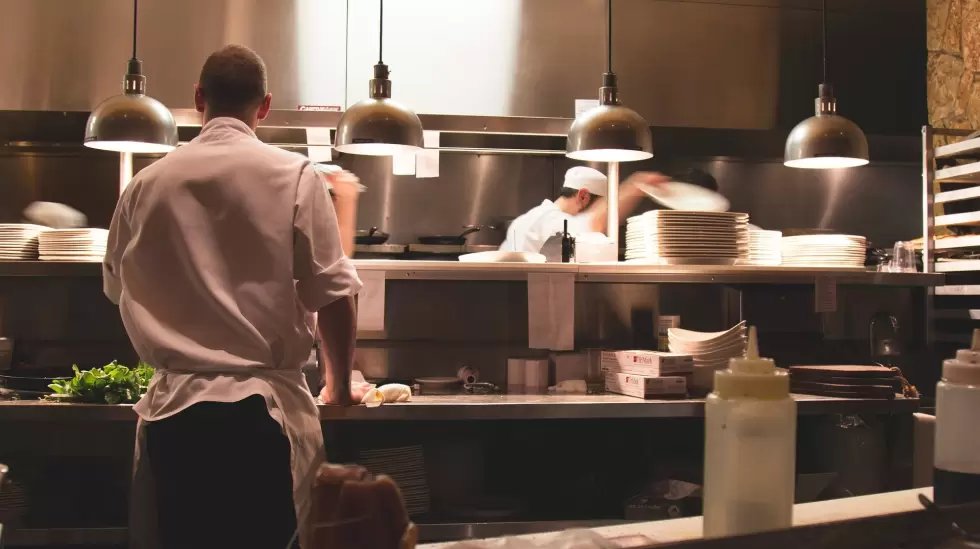 santiagasu's tweet photo. 🧑‍🍳🍽️De 10 empresas gastronómicas que nacen, la mitad cierran en el 1er año
📍De las 5 que sobreviven, solo 2, llegan a los 3 o 4 años
📍Inversión puede ir desde G. 100 millones y US$ 100.000
📍Gastronómicos apuntan a Gran Asunción para ser rentables

https://t.co/c4l7lQ75no https://t.co/WITHEjXmF4