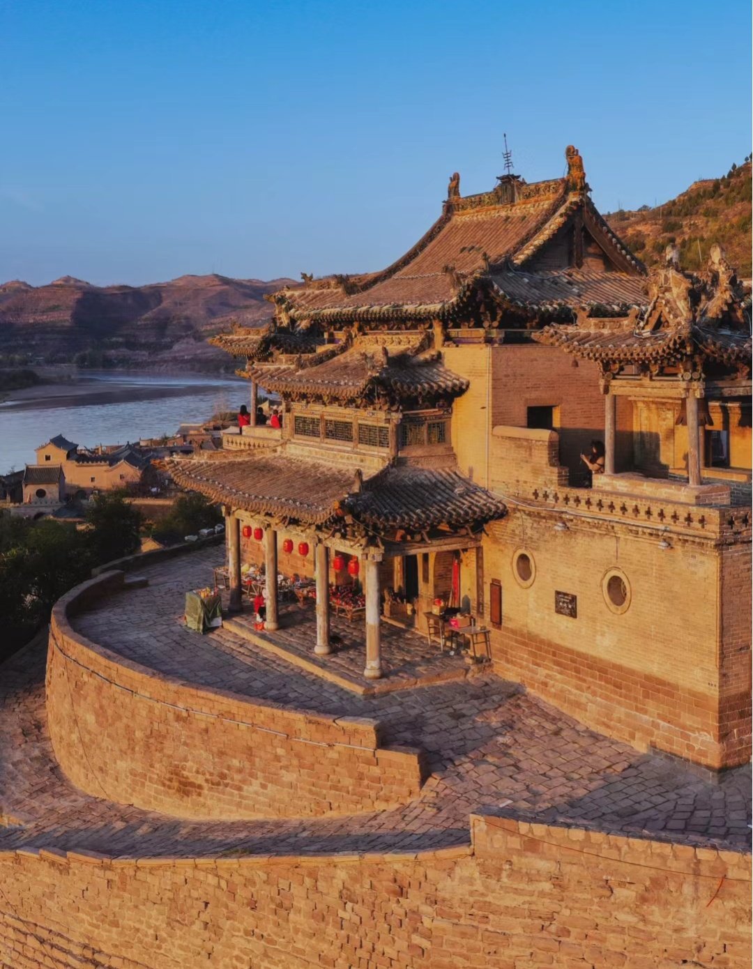 ♥中国　壁画　人物　額　②　ケース付き　骨董　古玩 ONE SHINKAWAの骨董オークションにてガラスケースのレンタル