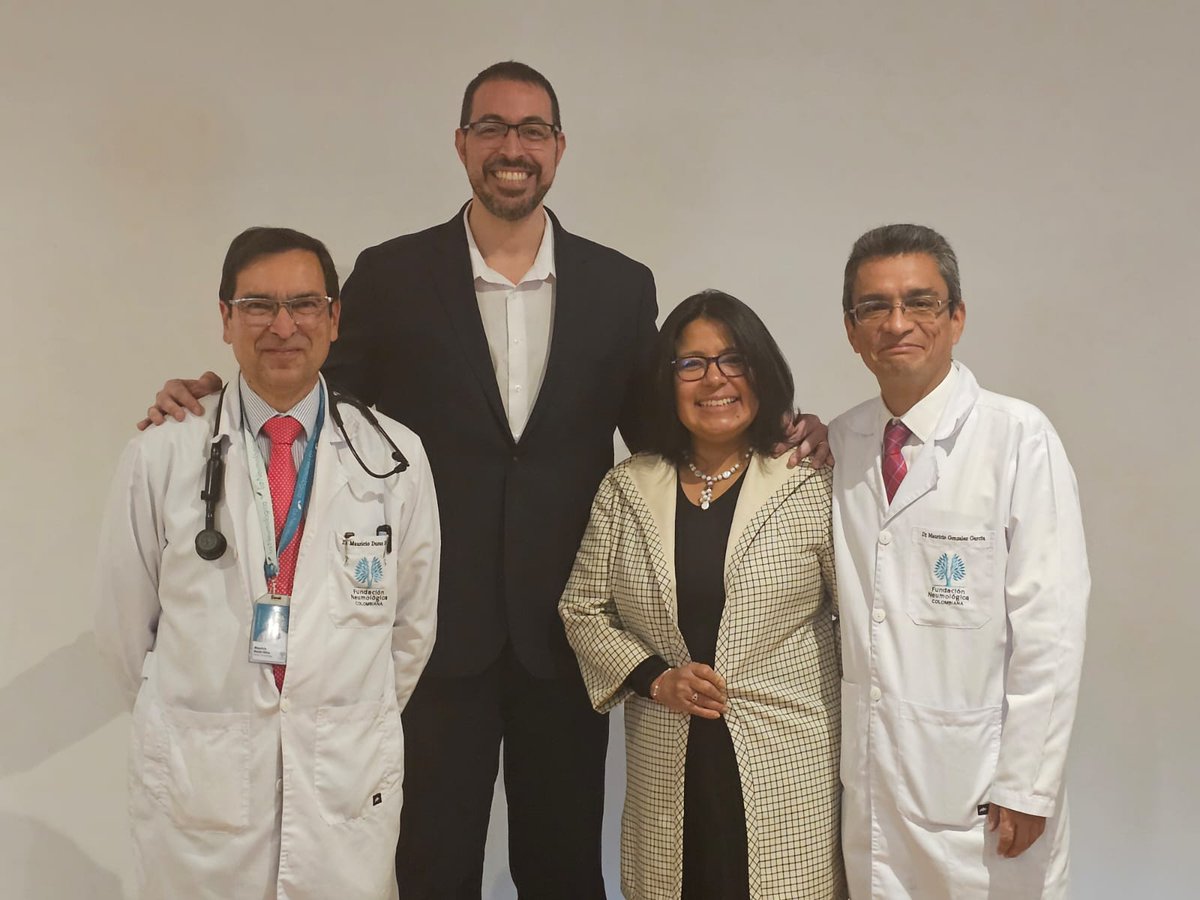 Gracias Colombia!!! Que placer haber participado en el V Simposio de EPID de la <a href="/Neumologica/">Fundación Neumológica Colombiana</a>. Un evento de alto nivel científico. Evento rodeado de colegas y amigos🇦🇷🇨🇴