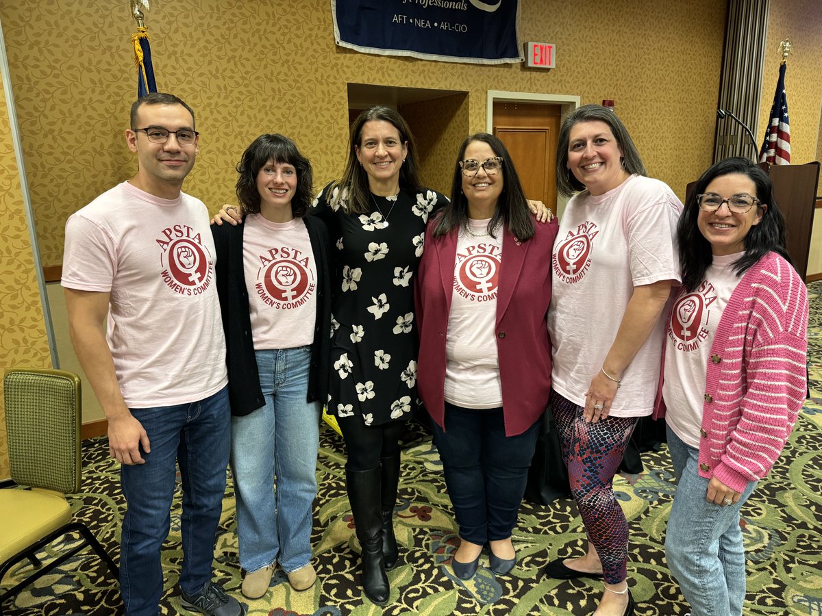 Melinda Person 🍎✌🌈 tweet media