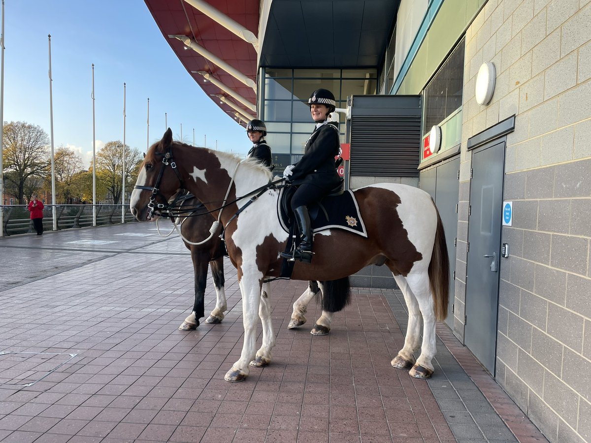 What a wonderful evening supporting <a href="/ThinBlueLineUK/">ThinBlueLineUK</a> at the @principalitystadiumcardiff, raising awareness and support for <a href="/2wishcymru/">2wish Cymru</a> <a href="/2wishcharity/">2wish</a> Cor Seren although depleted in numbers did good 😊
