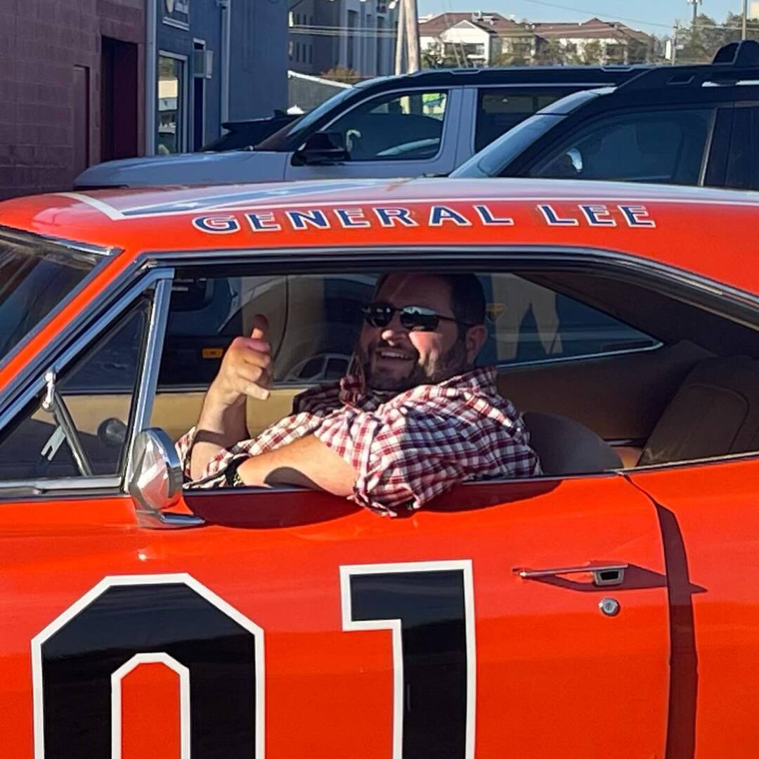 gr8ramses's tweet photo. 8 year old Jason was kinda giddy!  Cool store, pic in the General Lee, and I got to meet the actor who played Cletus Hogg (Rick Hurst). Super nice guy!

@aundi1 https://t.co/8FNYK6ZIz4 https://t.co/UW9IzmaNS8