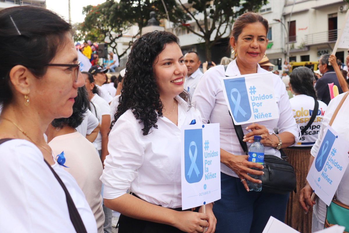 estefisanchezs's tweet photo. #UnidosPorLaNiñez 
Desde la Bancada del @PartidoMIRA en el Tolima, junto a nuestro Concejal @camilo_tavera_v  hacemos un llamado al Gobierno Nacional, Departamental y Municipal para segir creando estrategias que promuevan espacios seguros para nuestros Niños y Niñas 🫂 https://t.co/RH2vGagIRr