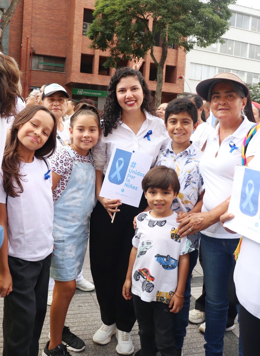estefisanchezs's tweet photo. #UnidosPorLaNiñez 
Desde la Bancada del @PartidoMIRA en el Tolima, junto a nuestro Concejal @camilo_tavera_v  hacemos un llamado al Gobierno Nacional, Departamental y Municipal para segir creando estrategias que promuevan espacios seguros para nuestros Niños y Niñas 🫂 https://t.co/RH2vGagIRr