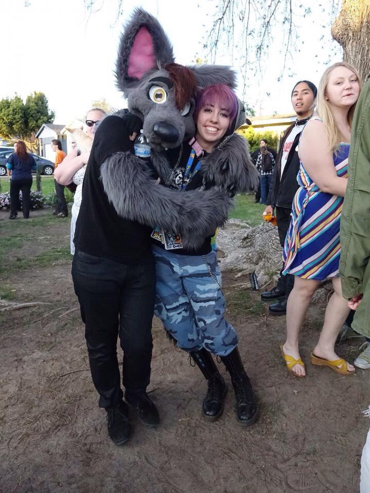 ClockieChirrs's tweet photo. Ace was one of my first and best friends in the fandom. We met when I was 16 and they were 20. 

They had the same MO back then. They regularly vented to me about their girlfriend, Oli, and began to use me to emotionally cheat on her. It turned physical when I was 18. https://t.co/n5ftD1x1Jl
