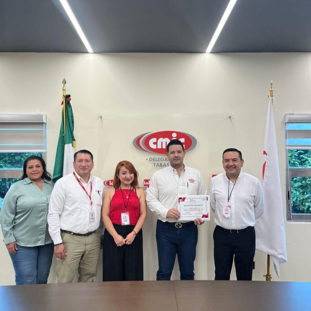 Compartimos momentos de nuestra participación en la Expo Construcción Cmic Tabasco 🚜🇲🇽🇨🇳👷🏗️📢✅💯 #construccion