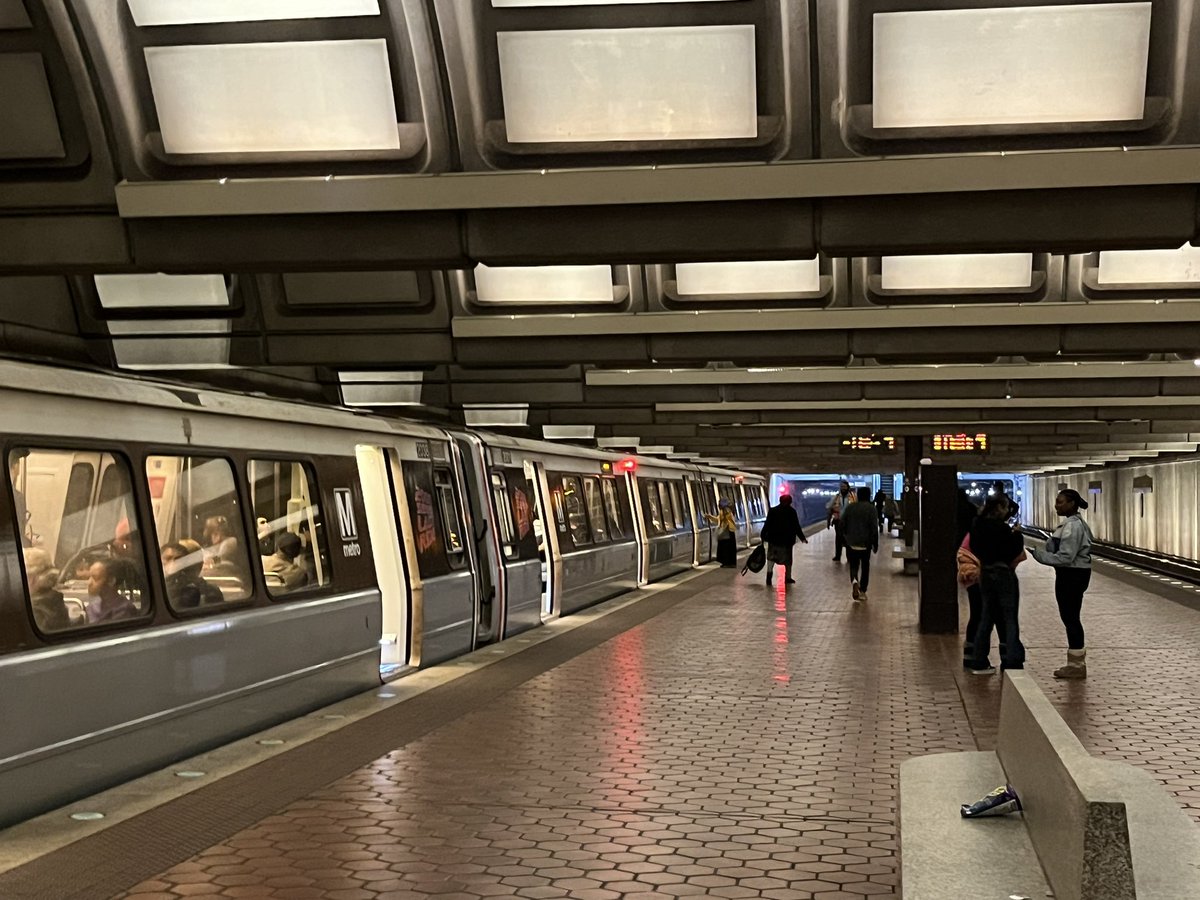 jeffk8's tweet photo. Farewell @wmata 2ks 👋 https://t.co/kTSlM3ru4t