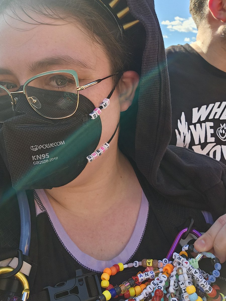 #wwwyfest !! find me for kandi!! SEE YOU IN THE PIT #WHENWEWEREYOUNG #wwwy