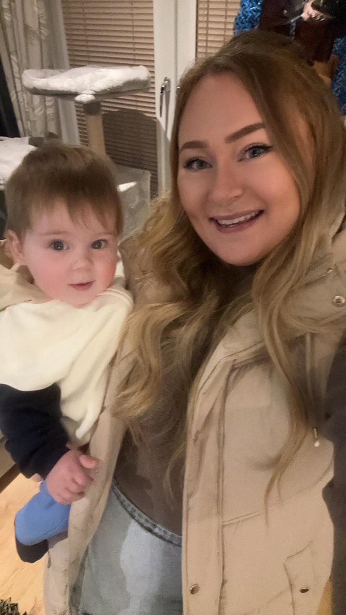 Rockets hockey with my wee bestie tonight 🚀🤍