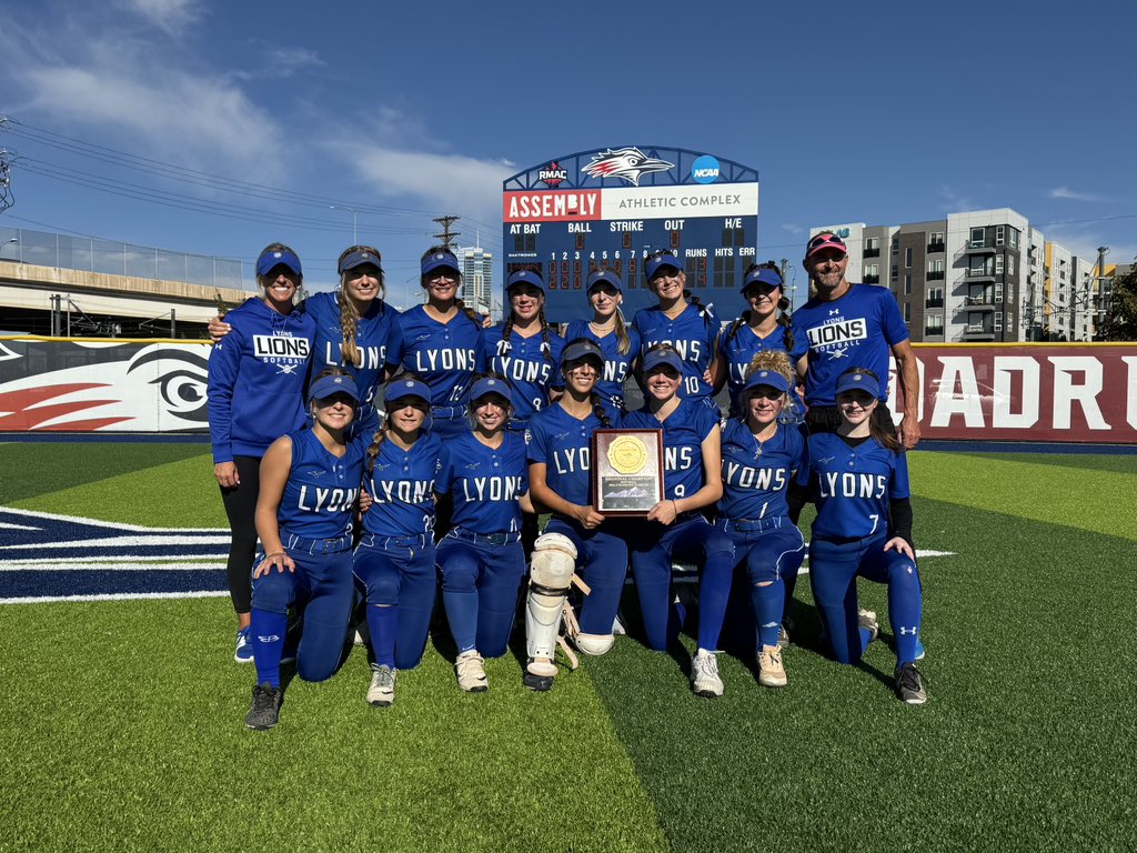 LyonsLionsCO's tweet photo. Lyons Softball are the @CHSAA 3A region 7 champs!! We are so proud of you! Next stop State! 🥎🦁💙 #StVrainStorm #PrideofLyons @goSVVSD @BuchlerStVrain @LyonsBooster @SVVSDsupt https://t.co/2J7i19yQ7R