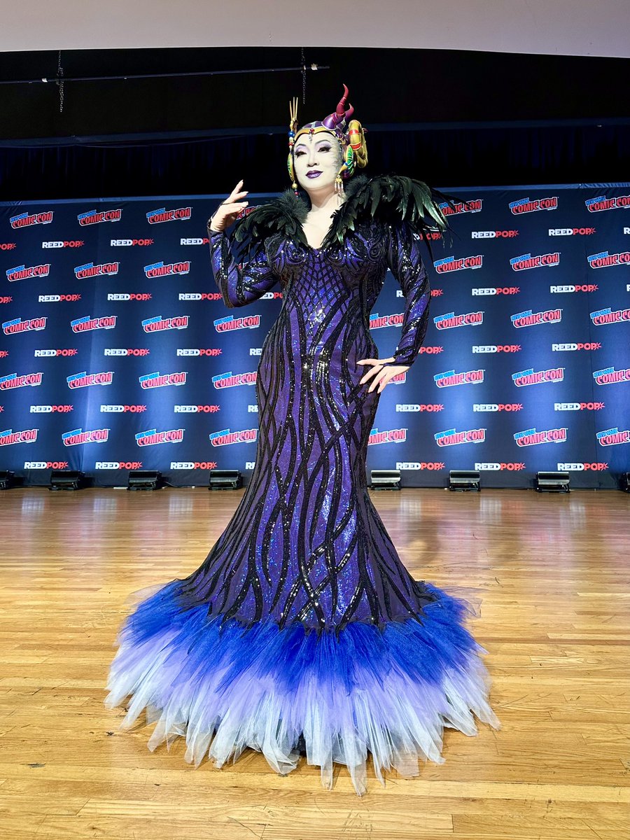 Today has been crazy, I haven’t been able to touch my phone! But I hope to see you at the Cosplay Central Crown Championships in just 25 minutes!!! Tune in on the livestream if you are at home! 

Let’s go <a href="/NY_Comic_Con/">New York Comic Con</a>!