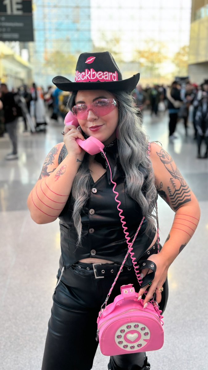 The profile picture —> the account owner