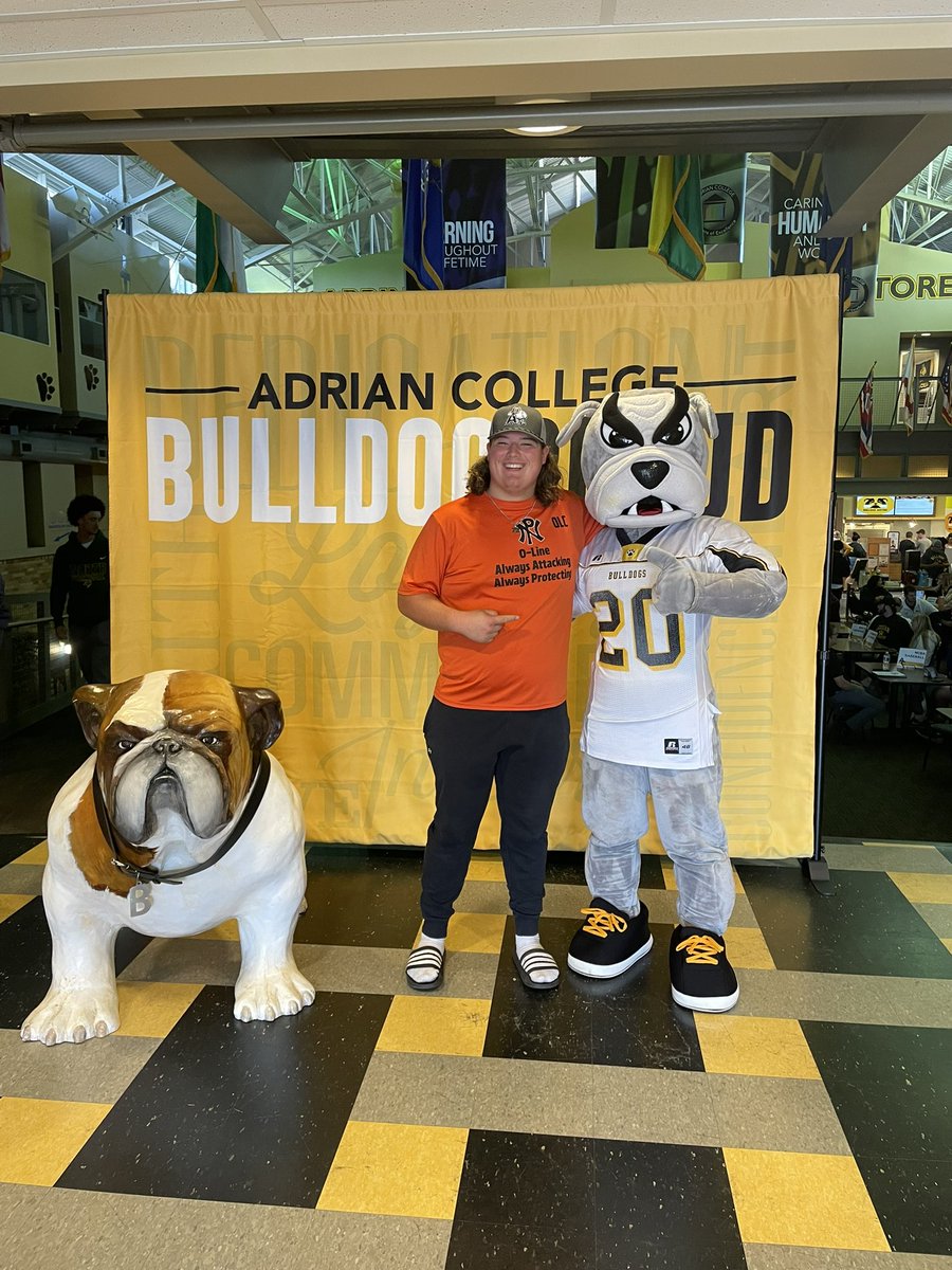 HembreeBraden's tweet photo. Thank you to @CoachKnollman and @Coach_Palka for having me out at the @AdrianCollegeFB game today! Big win! @CoachTwichPN @josephpatrick20 @PNHuskieFB https://t.co/yPzeUZ1m63