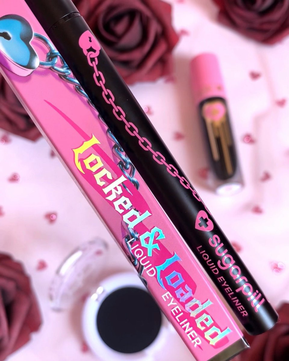 sugarpillmakeup's tweet photo. Your darkest prayers have been answered! A jet black liquid eyeliner pen that glides on like a dream and wonโt smudge, transfer, or crack! ๐ค๐ฆ #sugarpill #liquideyeliner #halloweenmakeup #graphiceyeliner #gothmakeup #asianmakeup #womanowned https://t.co/nZaukL8XEu
